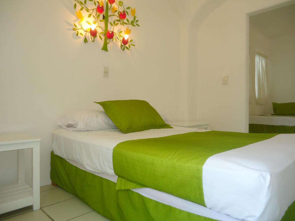Casa Mexicana La Reyna Manzanillo Bagian luar foto