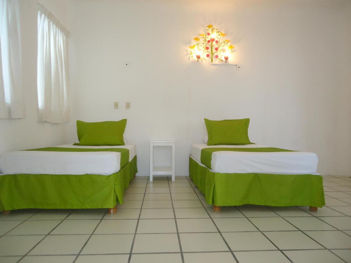 Casa Mexicana La Reyna Manzanillo Bagian luar foto