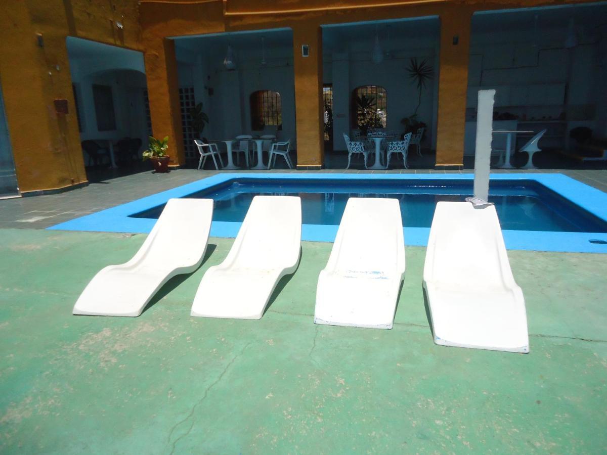 Casa Mexicana La Reyna Manzanillo Bagian luar foto